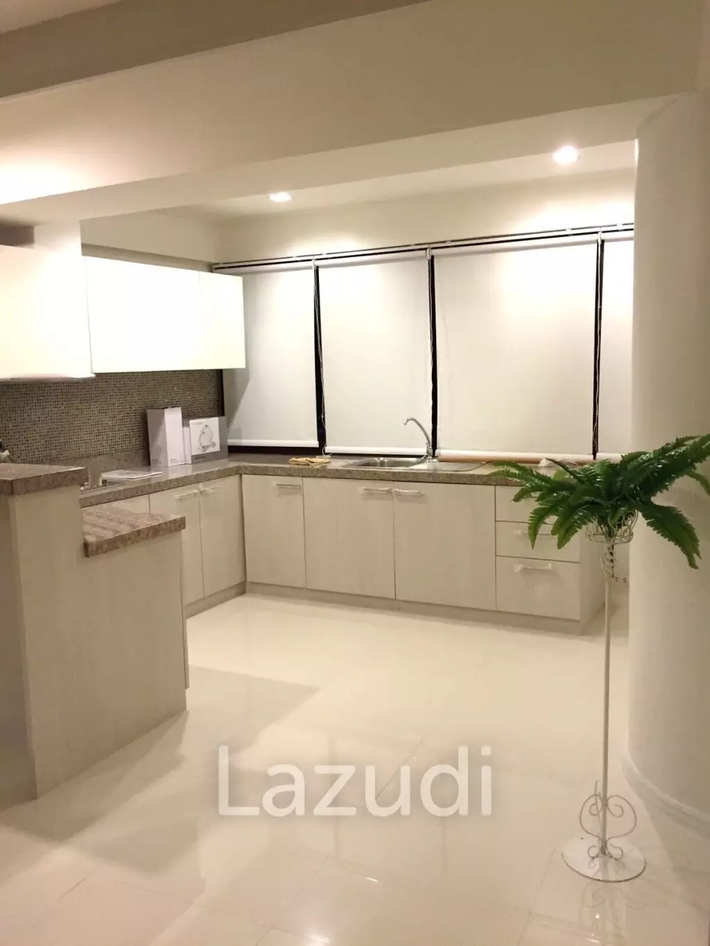 Sunshine Beach Condo Sea views for Rent