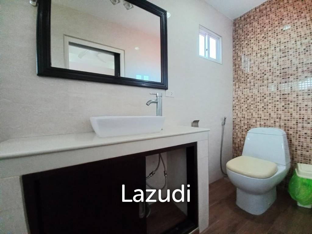 Large Private House for Sale in East Pattaya