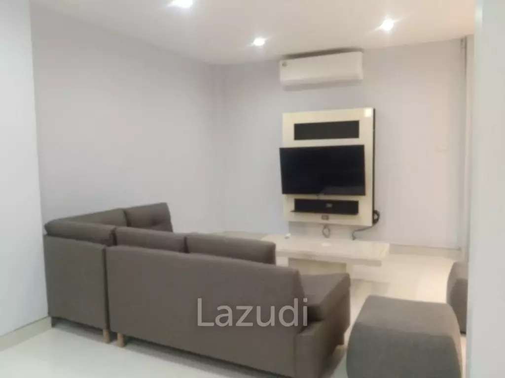 Large Private House for Sale in East Pattaya