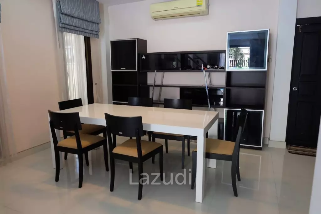 Large Private House for Sale in East Pattaya