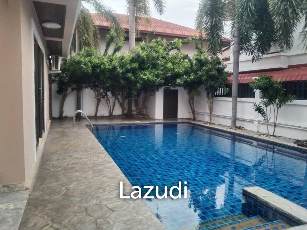 Large Private House for Sale in East Pattaya