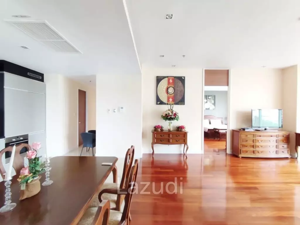 Beautiful 2Bed For Sale in The Cove Condo