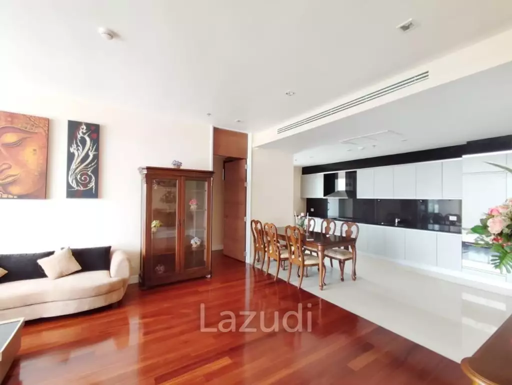 Beautiful 2Bed For Sale in The Cove Condo