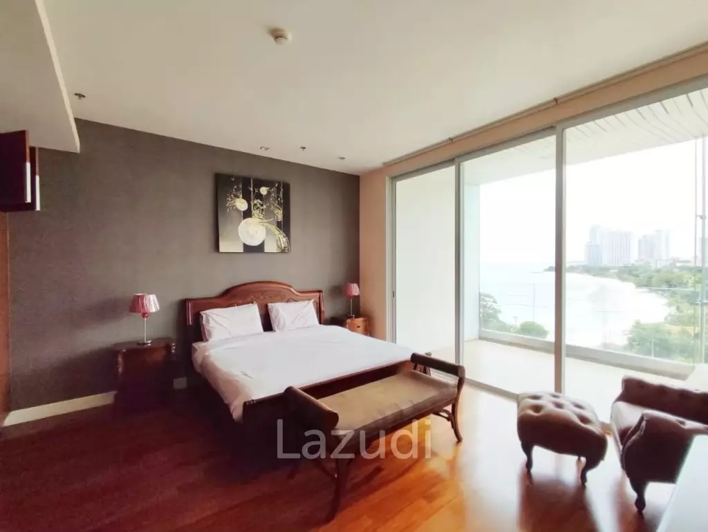 Beautiful 2Bed For Sale in The Cove Condo