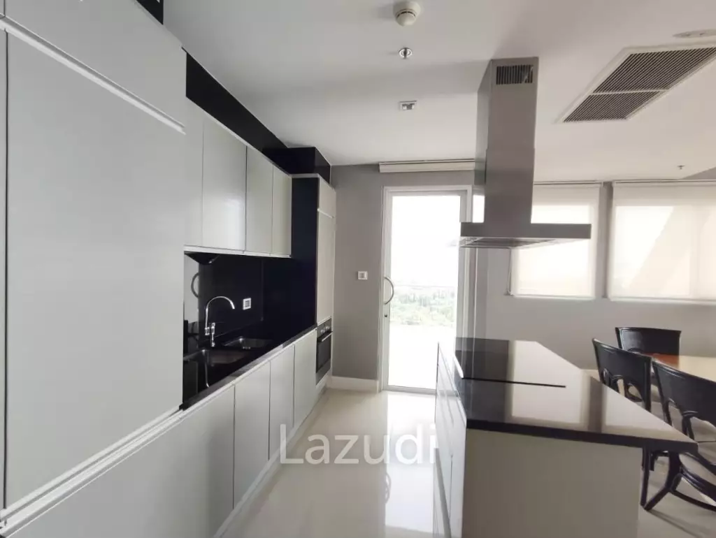 3Beds Beach Front The Cove Condo for Sale
