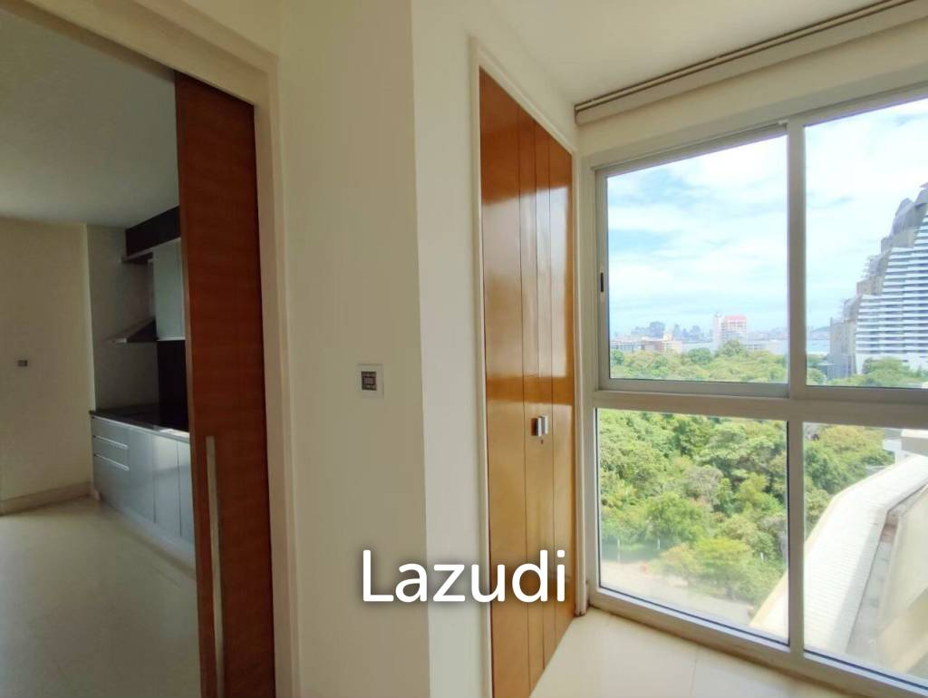 Beach Front Condo Unit for Sale At The Cove