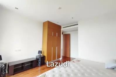 Lovely Beach Front Condo for Sale in The Cove