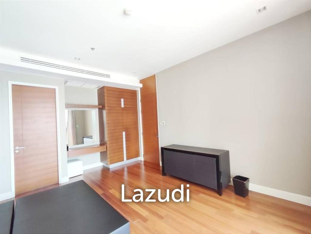 Great Sea View Unit For Sale At The Cove