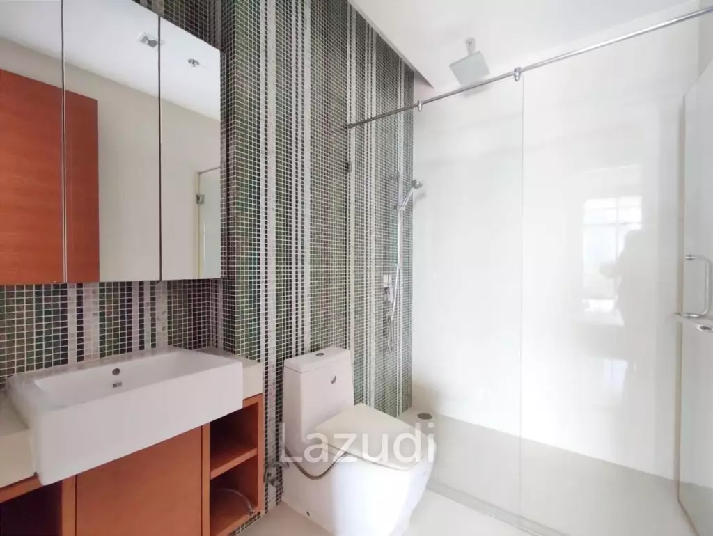 Great Sea View Unit For Sale At The Cove