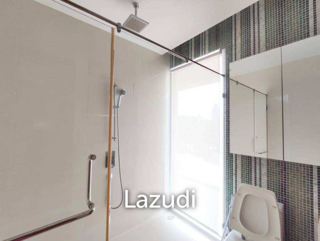 Luxury Modern For Sale in The Cove Condo