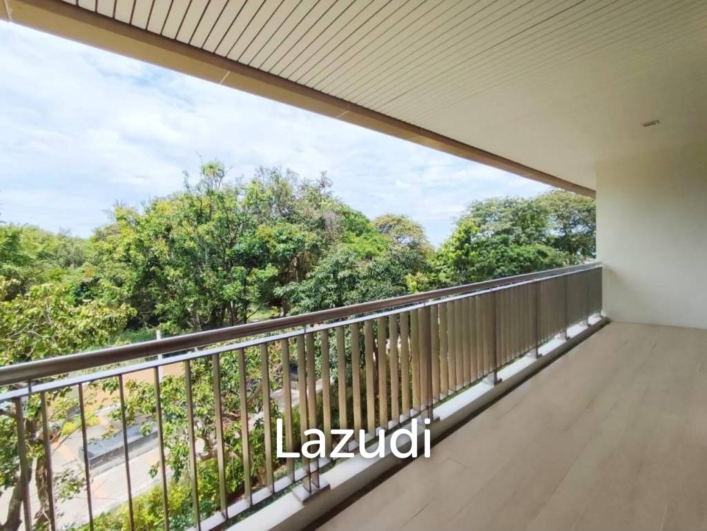 Luxury Modern For Sale in The Cove Condo