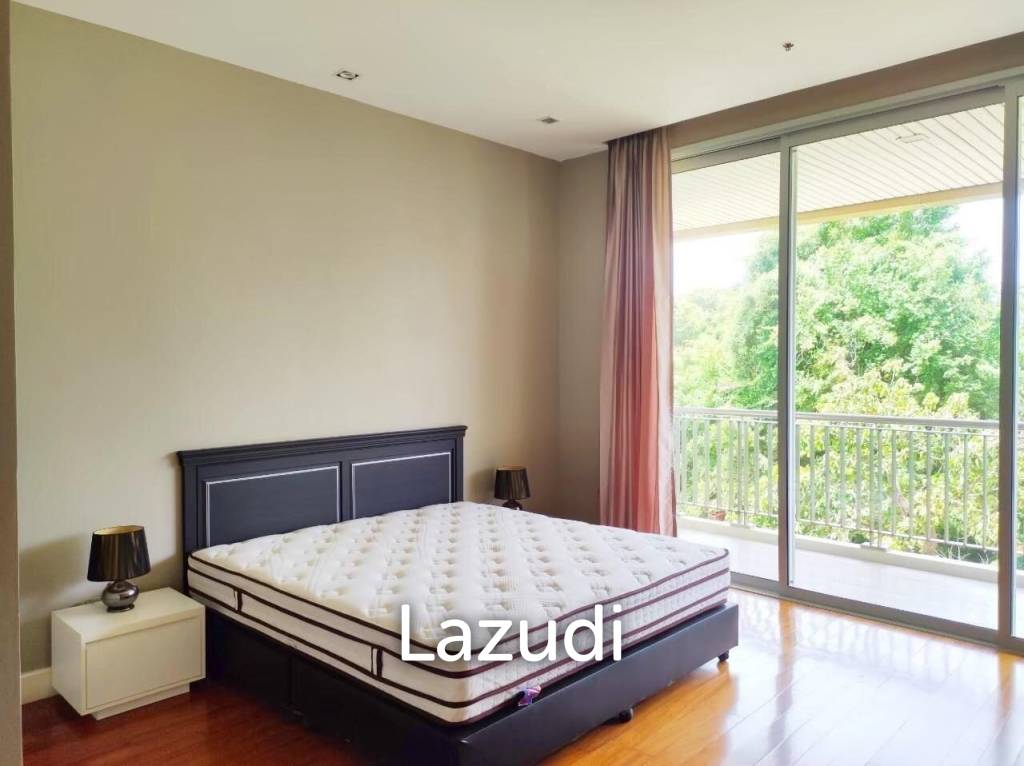 Luxury Modern For Sale in The Cove Condo
