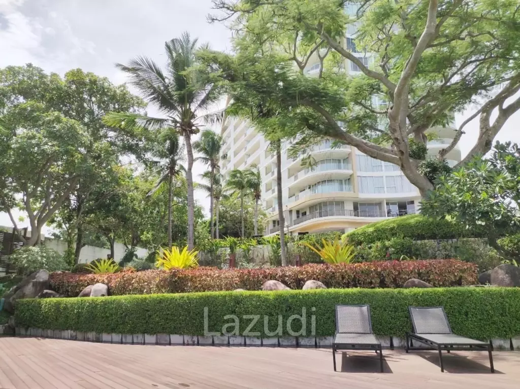Luxury Modern For Sale in The Cove Condo