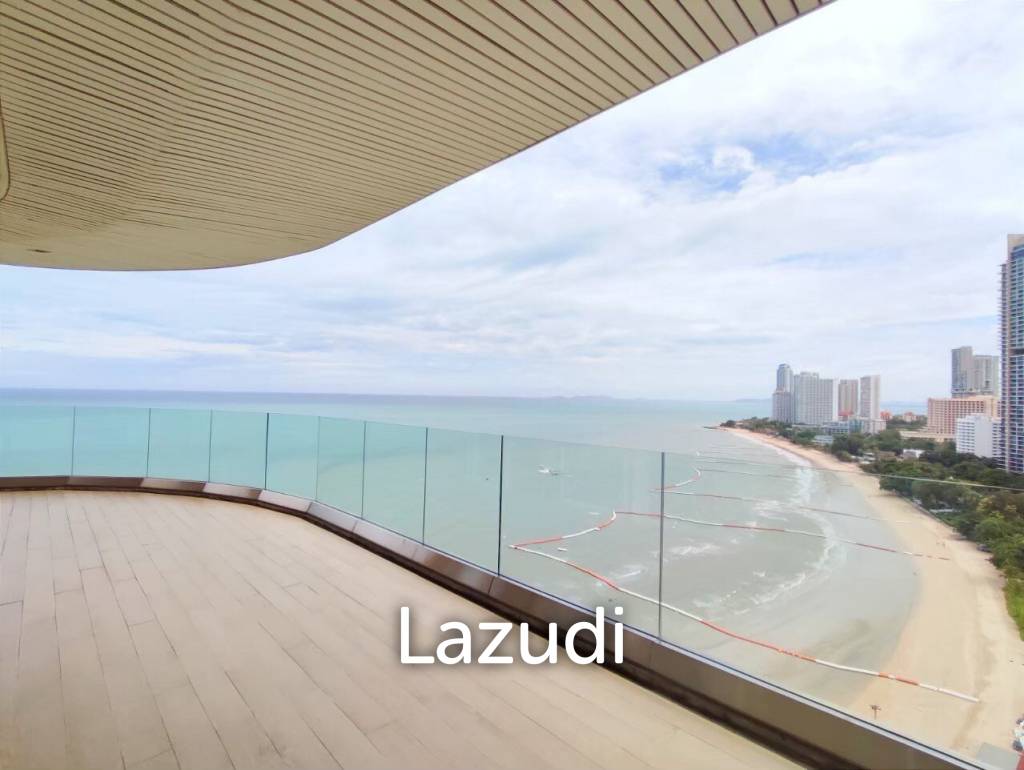 Amazing Beach Front for Sale in The Cove