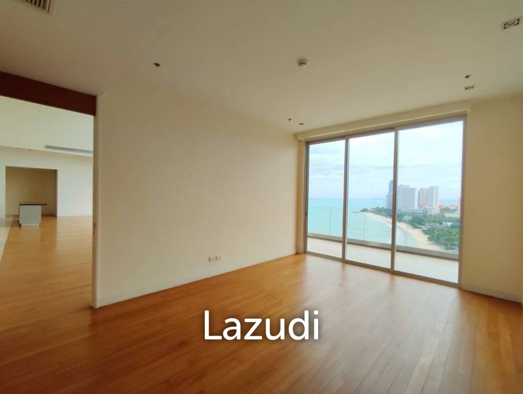 Amazing Beach Front for Sale in The Cove