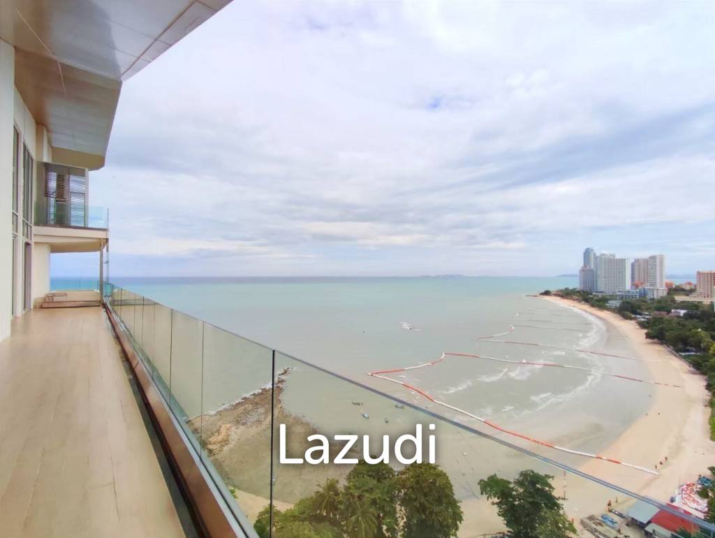 Amazing Beach Front for Sale in The Cove
