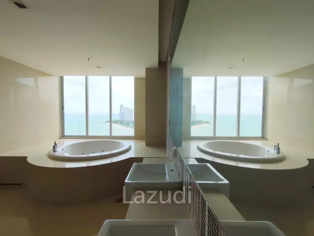 Amazing Beach Front for Sale in The Cove