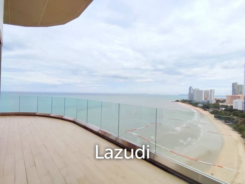 Amazing Beach Front for Sale in The Cove