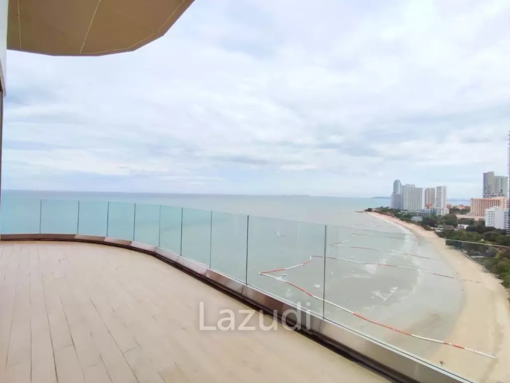 Amazing Beach Front for Sale in The Cove