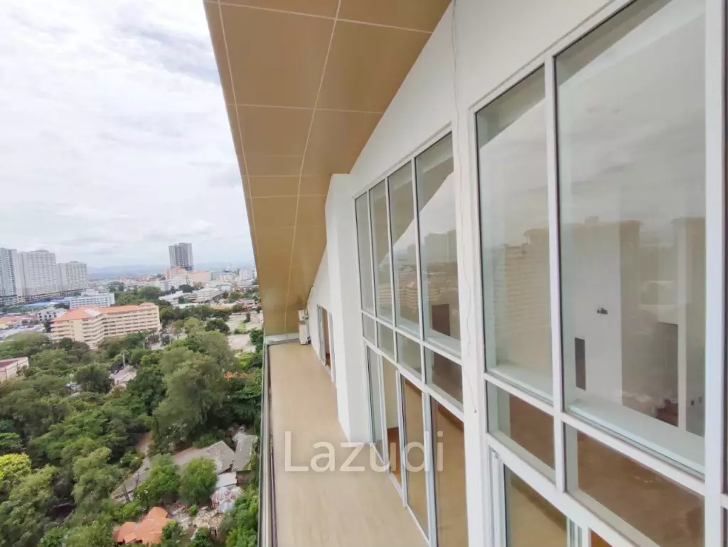 Amazing Beach Front for Sale in The Cove