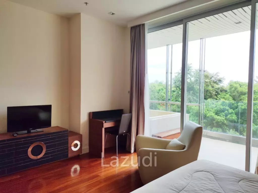 Beach Front The Cove Wongamat for Sale