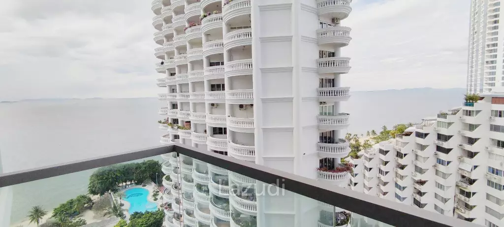 Beachfront Studio at Wong Amat for Sale