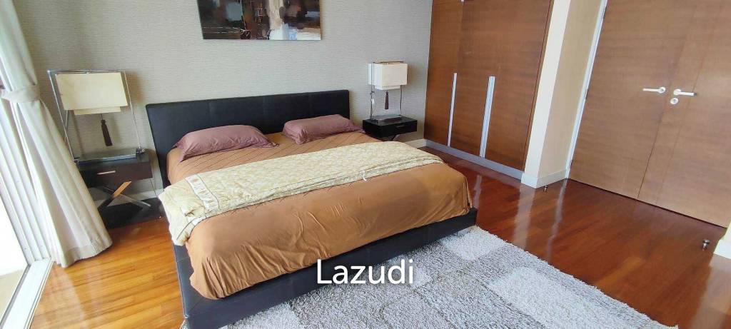 Impressive Condo For Sale in The Cove Condo