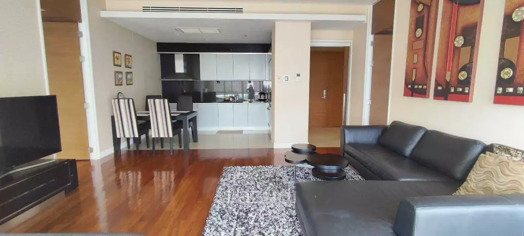 Impressive Condo For Sale in The Cove Condo