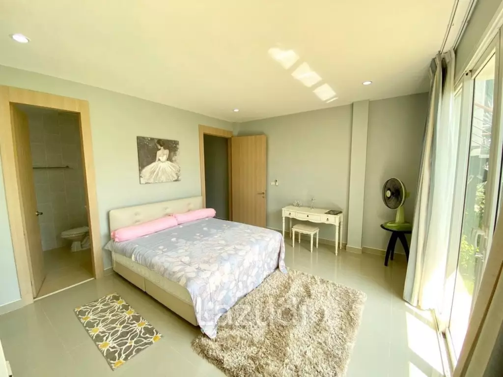 Private Pool House for Sale in Sattahip