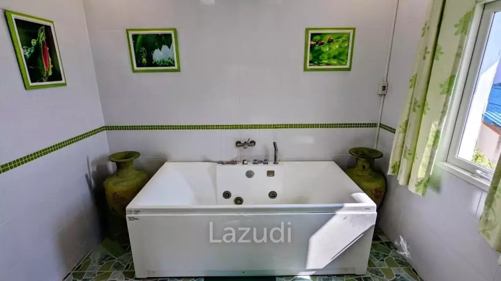 Lovely House in Bang Saray For Sale