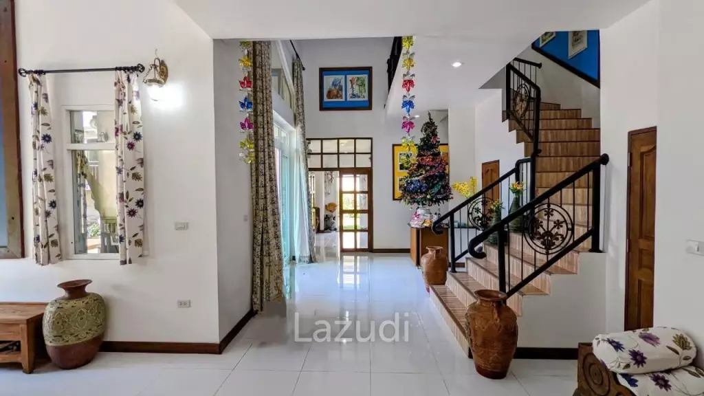 Lovely House in Bang Saray For Sale