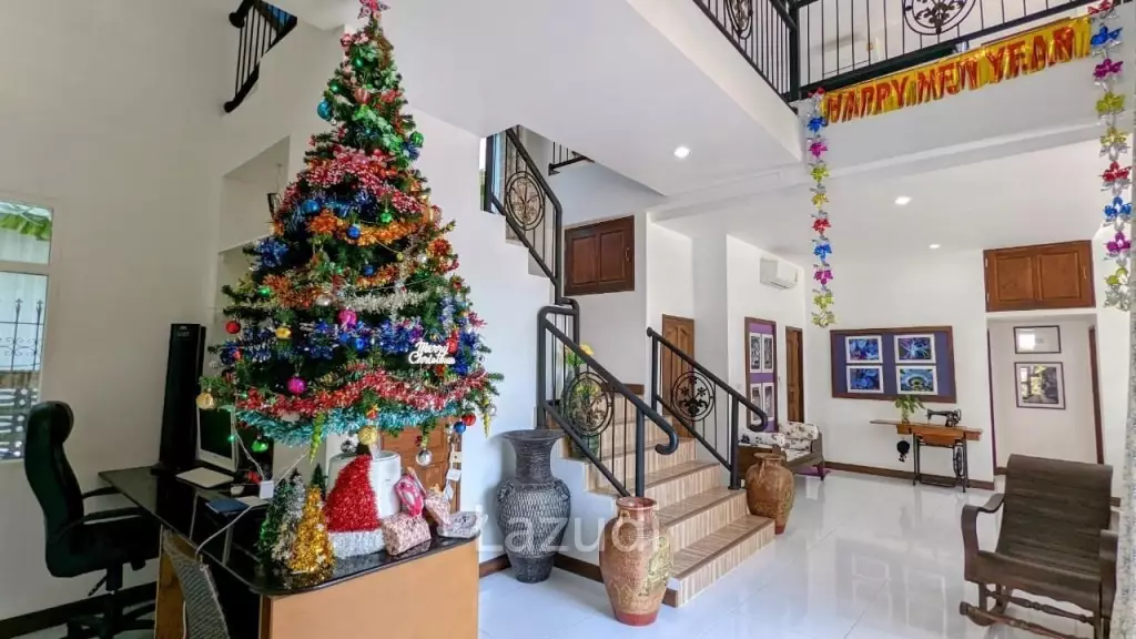 Lovely House in Bang Saray For Sale