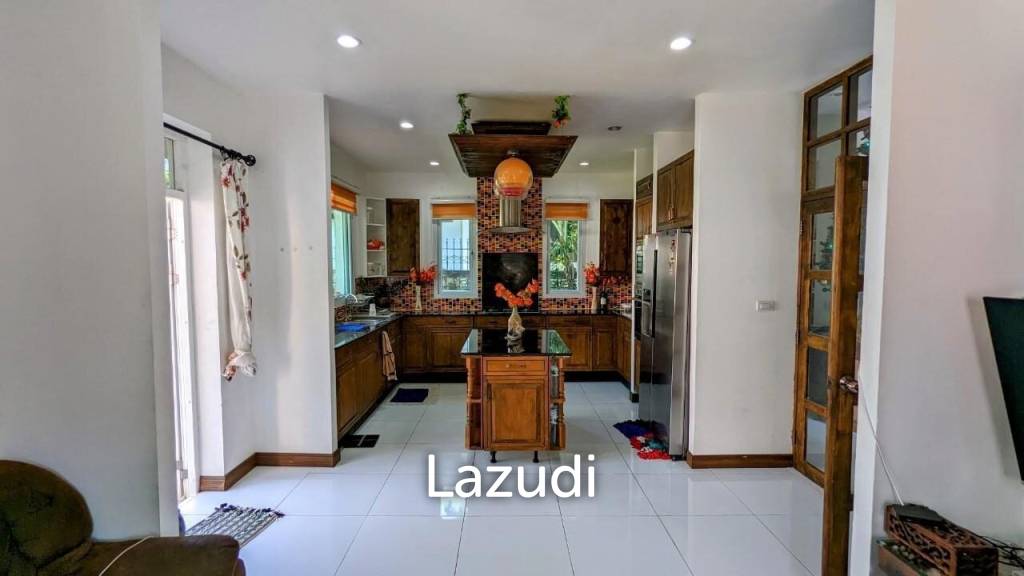 Lovely House in Bang Saray For Sale