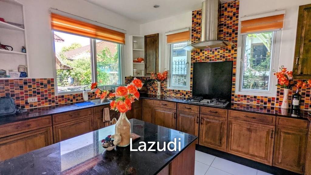Lovely House in Bang Saray For Sale