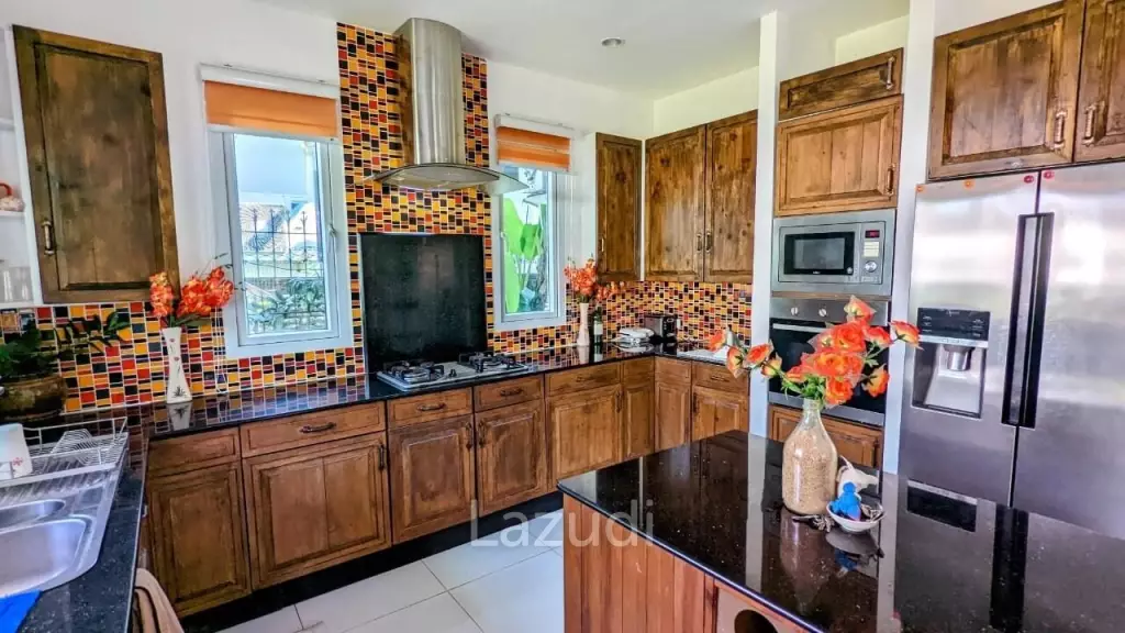 Lovely House in Bang Saray For Sale