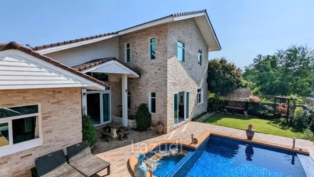 Lovely House in Bang Saray For Sale