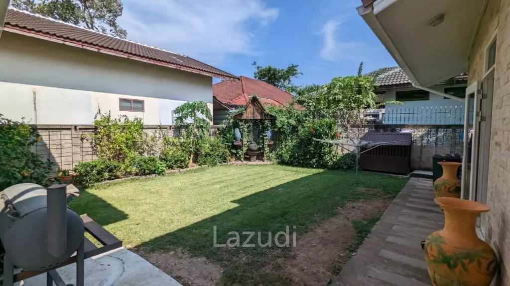 Lovely House in Bang Saray For Sale