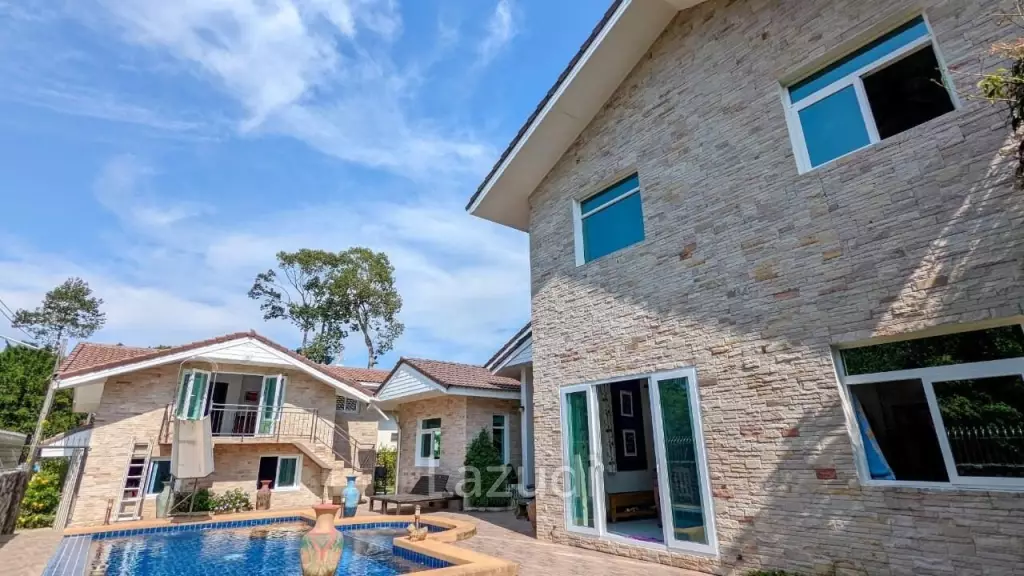 Lovely House in Bang Saray For Sale