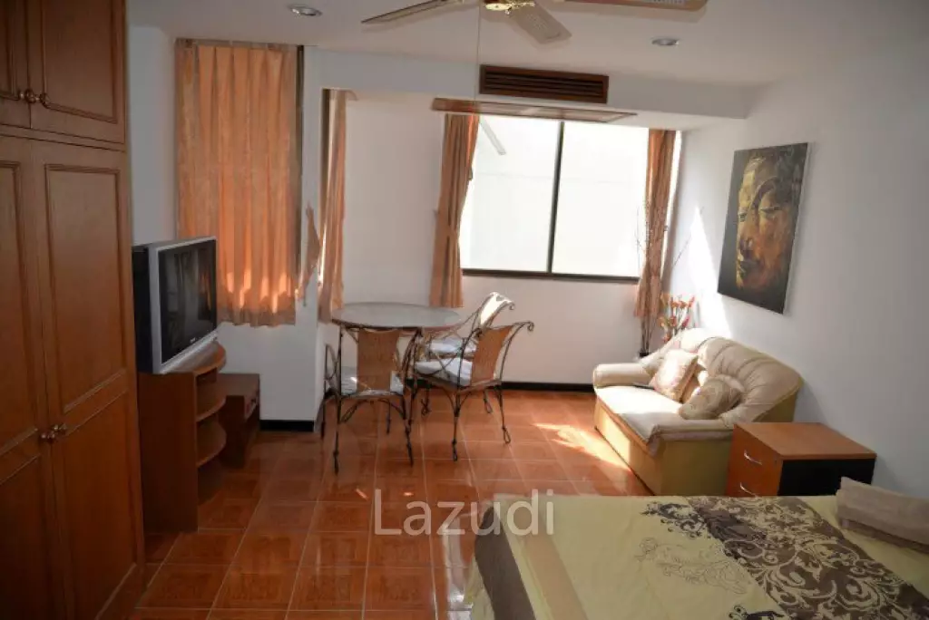 Studio 1 Bath 30 SQ.M Thepthip Mansion