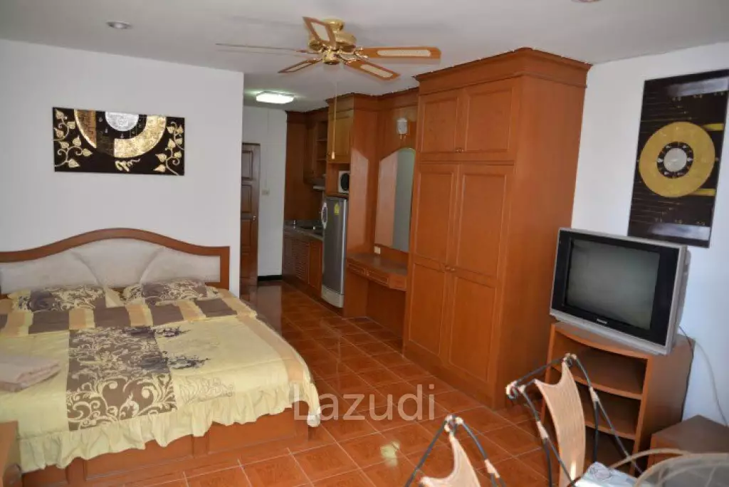 Studio 1 Bath 30 SQ.M Thepthip Mansion