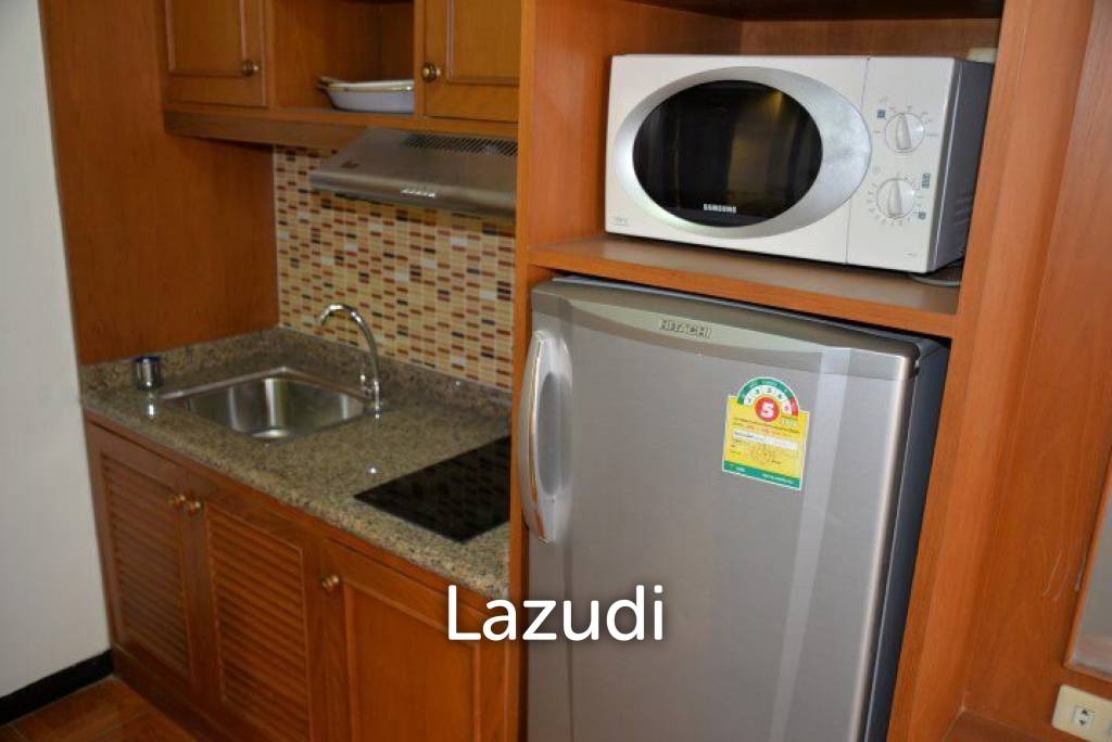 Studio 1 Bath 30 SQ.M Thepthip Mansion