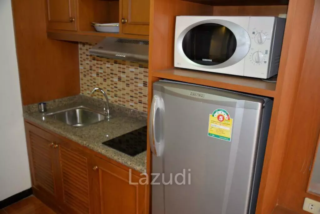 Studio 1 Bath 30 SQ.M Thepthip Mansion