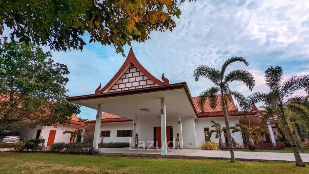 Large Garden House for Sale in Mabprachan