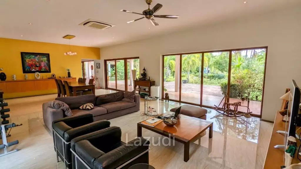Large Garden House for Sale in Mabprachan