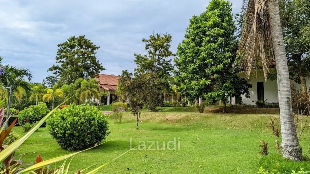 Large Garden House for Sale in Mabprachan
