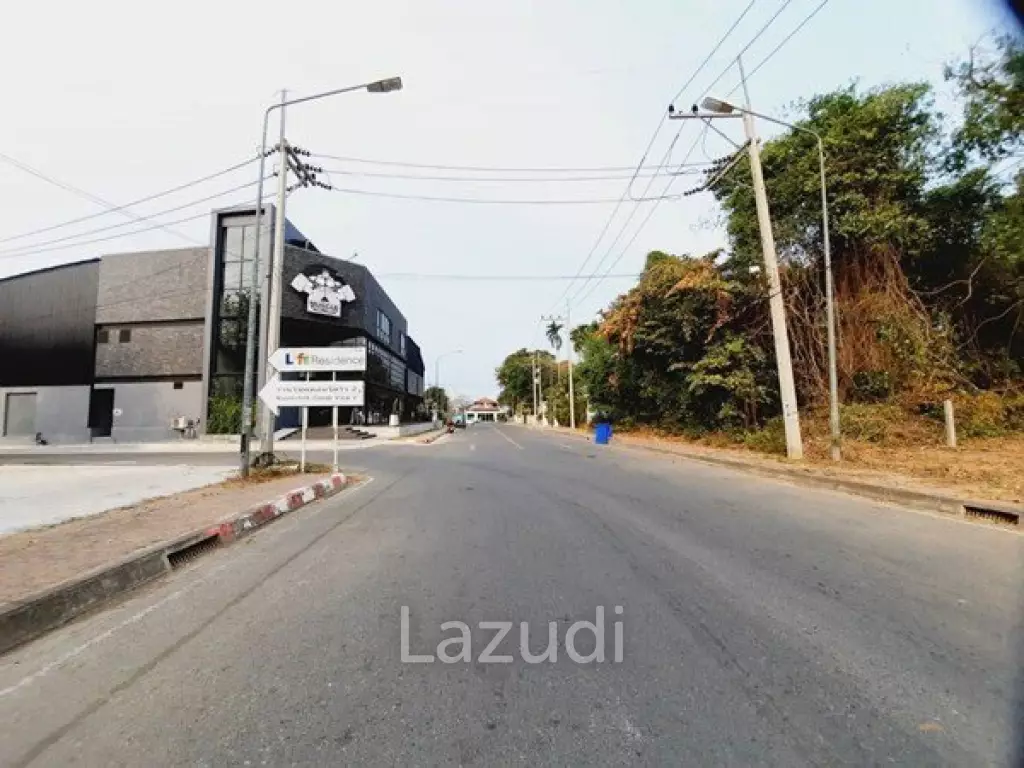 Good location for Sale in Pratumnak