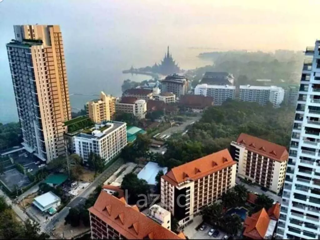 High Floor Wong Amat Tower for Sale in Pattaya