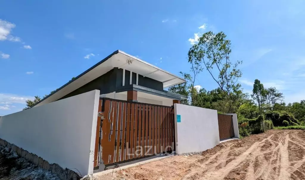 Unfurnished New House for Sale in Bang Saray