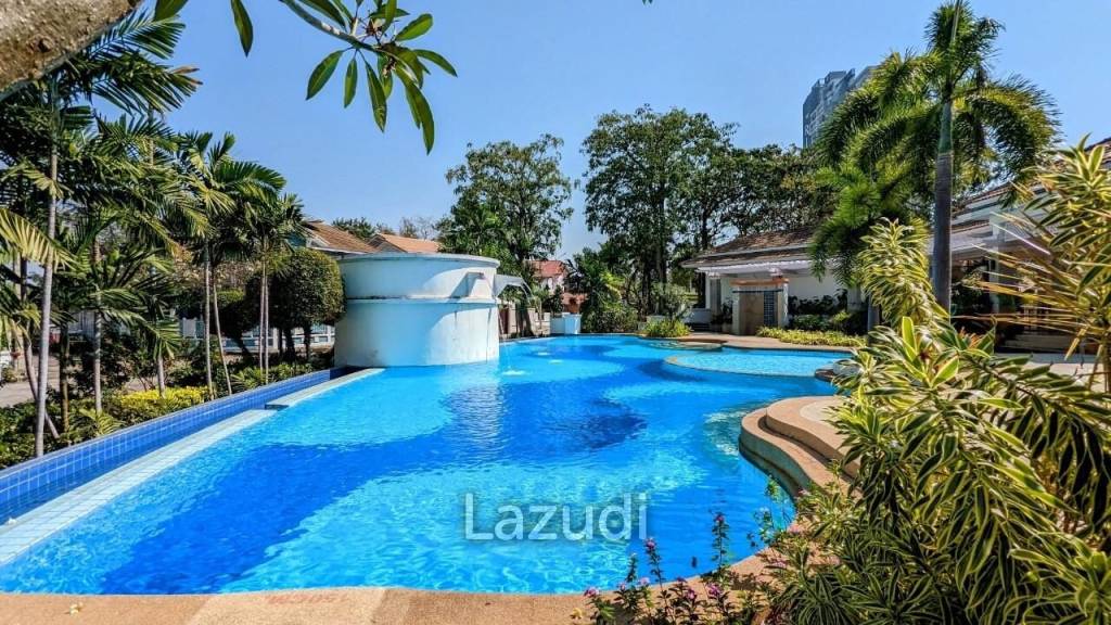 Jomtien House with Private Pool for Sale