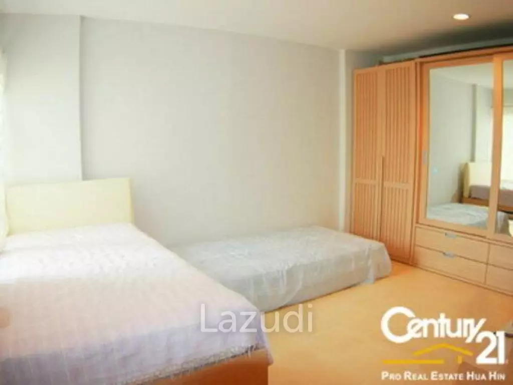 2 Bedroom Beach Front Condominium